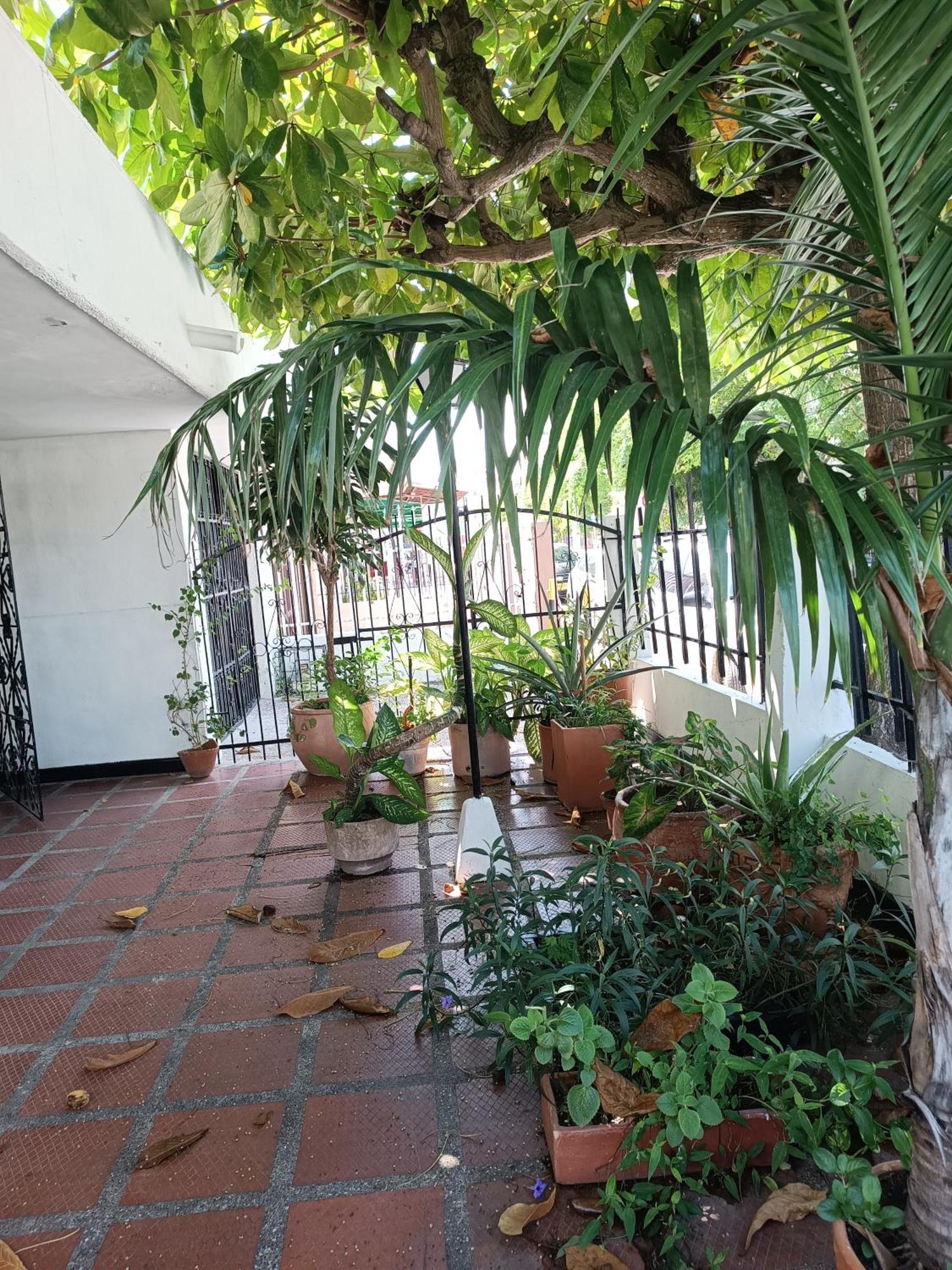 Airport House Cartagena